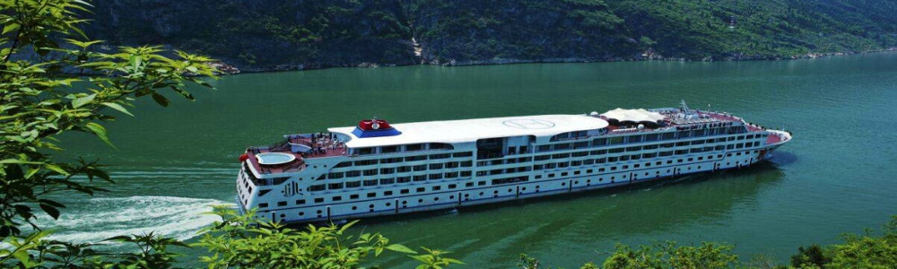 CHINA & THE YANGTZE RIVER IN STYLE